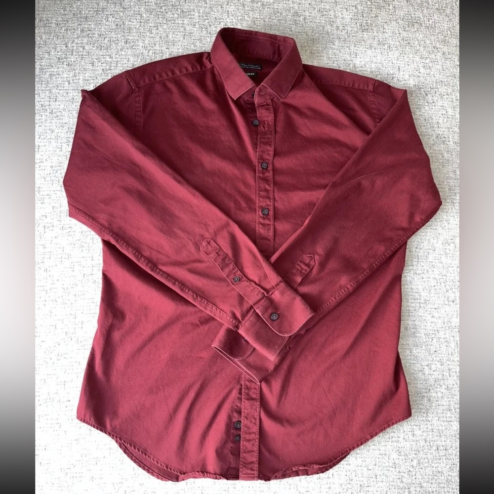 Zara Men Large Slim Fit Button Shirt in Maroon Red